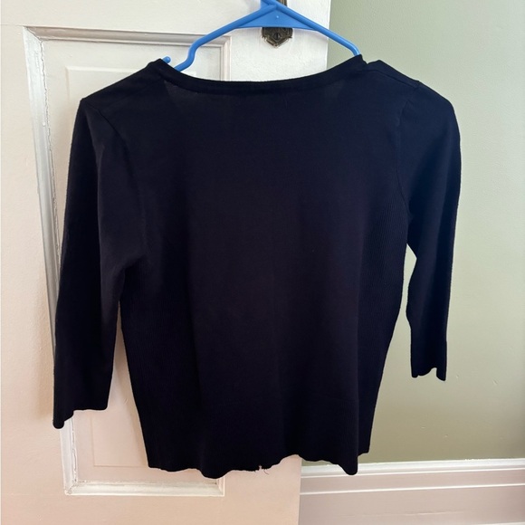 Chelsea & Theodore sweater - Picture 2 of 3